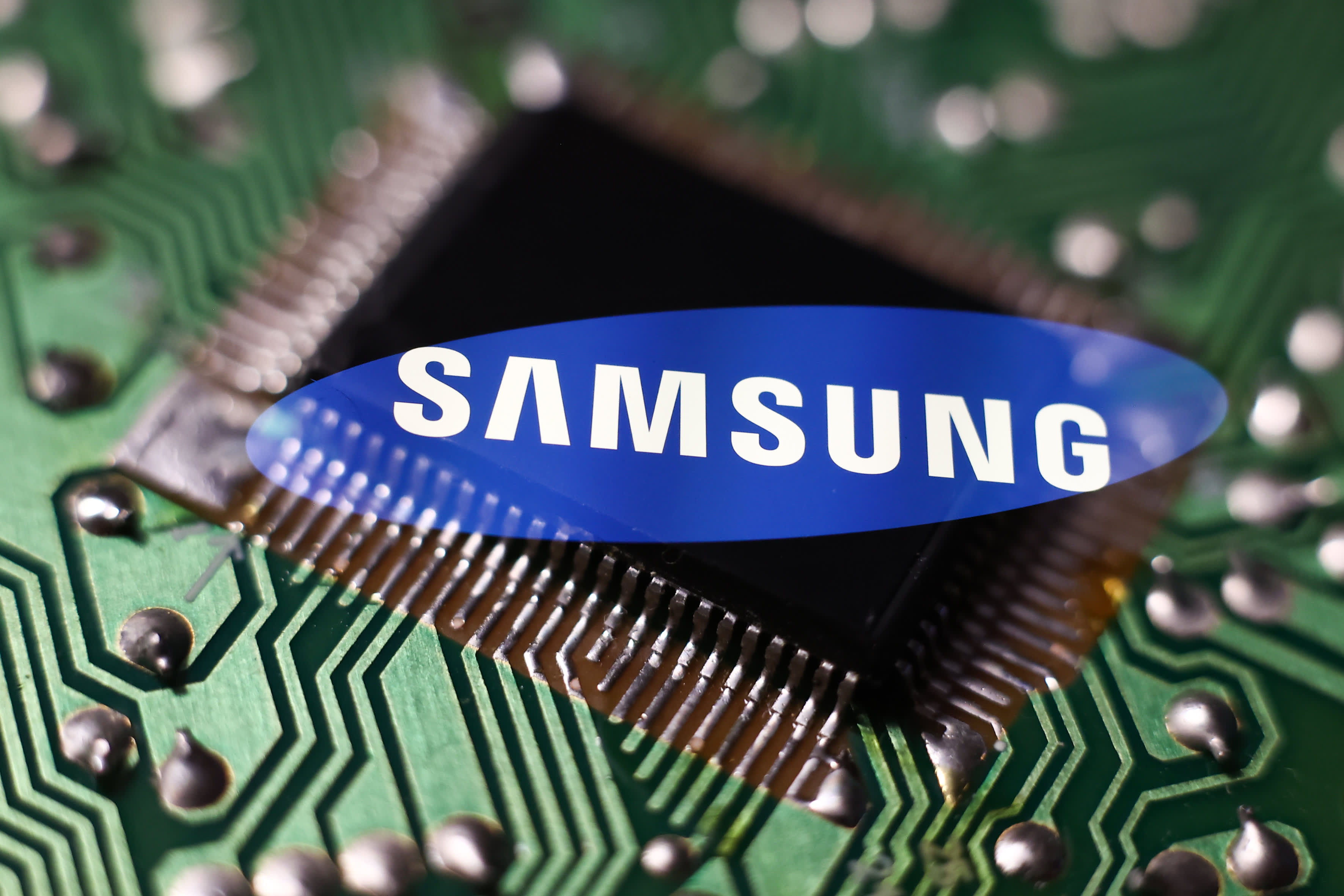 Samsung Challenges TSMC and Intel with New SoP Chip Packaging for Ultra-Large Panels