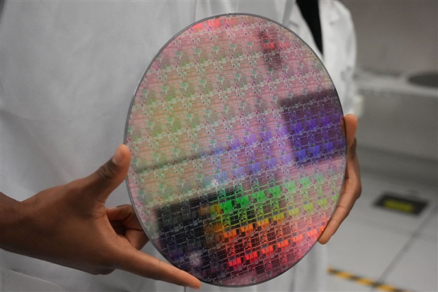 Nitto Denko and IBM Join Forces to Advance Semiconductor Packaging Materials