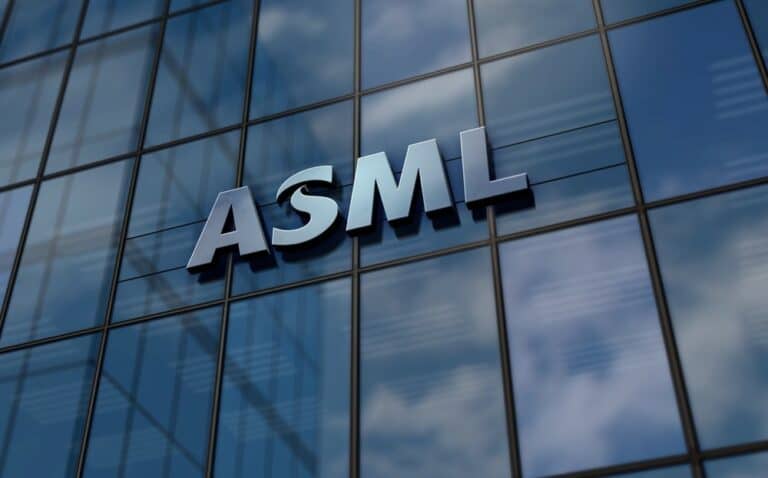 ASML Ships First-Ever TWINSCAN XT:260 Lithography Machine for Advanced Semiconductor Packaging